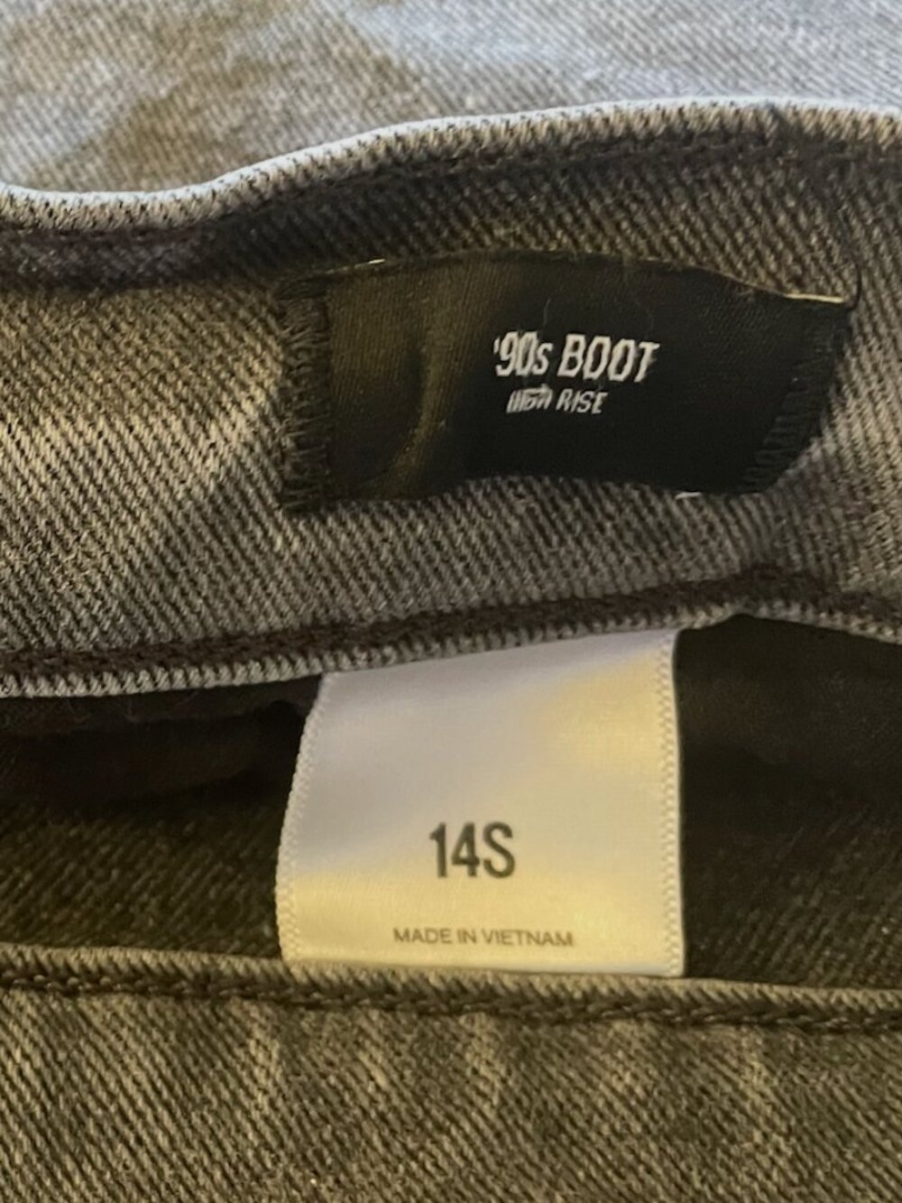 Express High Rise 90s Boot Jeans - Picture 3 of 3